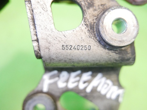 Łapa linek zmiany biegów 55240250 FIAT FREEMONT I 2.0 D MJET 11-15