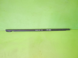 Listwa zgarniająca drzwi przednia przód prawa VW POLO 6R V 5D HB 09-14