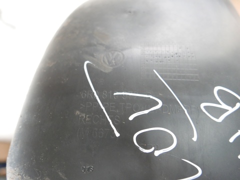 Nadkole tył prawe 6R0810972B VW POLO 6R V 1.2 12V 5D HB 09-14