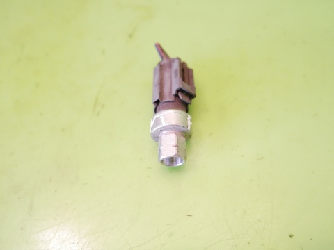 Czujnik ciśnienia klimatyzacji 2CP55-1 FIAT FREEMONT I 2.0 D MJET 11-15