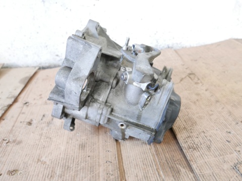 Skrzynia 5 biegów MGZ manual VW POLO 6R V 1.2 12V 5D HB 09-14