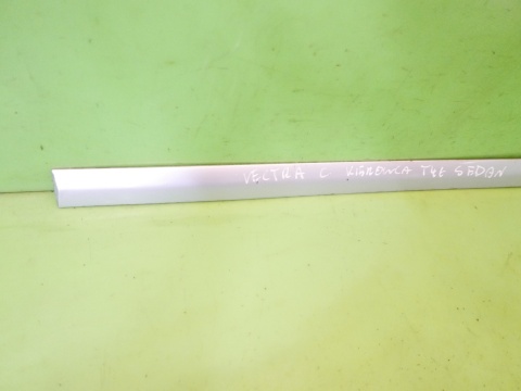 Listwa drzwi tył lewa Z157 13101650 OPEL VECTRA C FL SEDAN 05-08