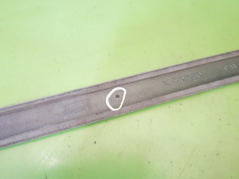Listwa drzwi tył lewa Z157 13101650 OPEL VECTRA C FL SEDAN 05-08
