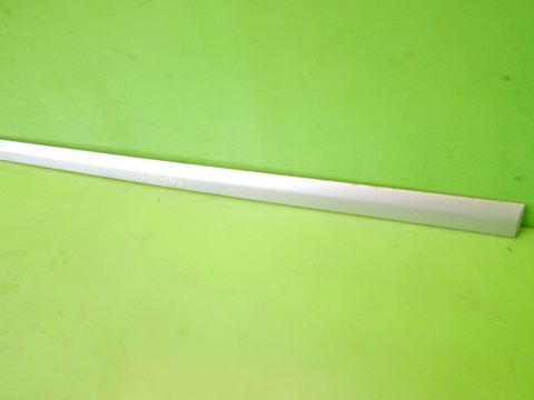 Listwa drzwi przód prawa 13101649 Z157 OPEL VECTRA C FL SEDAN 05-08