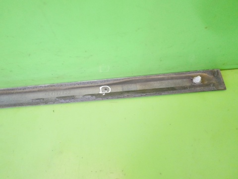 Listwa drzwi tył prawa Z157 OPEL VECTRA C FL SEDAN 05-08