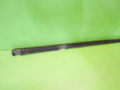 Listwa zgarniająca tył prawa OPEL VECTRA C FL SEDAN 1.8 16V 05-08