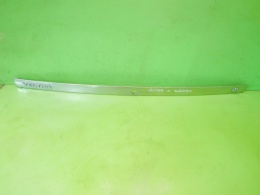 Listwa blenda klapy tył bagażnika 464192822 OPEL VECTRA C FL SEDAN 1.8 16V