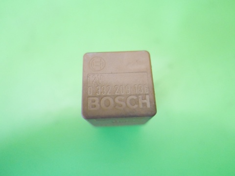 Przekaźnik BOSCH 0332209136 90491314 OPEL VECTRA C FL 1.8 16V 05-08