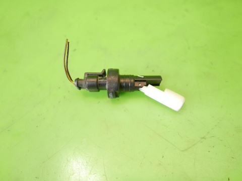 Czujnik poziomu płynu spryskiwaczy 90346056 OPEL VECTRA C FL 1.8 16V 05-08