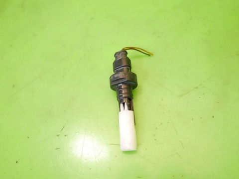 Czujnik poziomu płynu spryskiwaczy 90346056 OPEL VECTRA C FL 1.8 16V 05-08