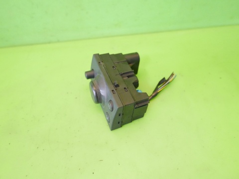 Włącznik przełącznik świateł halogenów 13177067 OPEL VECTRA C FL 1.8 16V 05-08