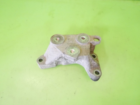 Łapa mocowanie silnika 9156991 OPEL VECTRA C FL 1.8 16V Z18XER 05-08