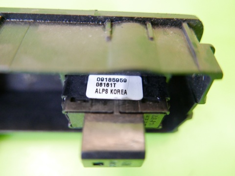 Przełącznik szyby tył lewy 09185959 OPEL VECTRA C FL 1.8 16V SEDAN 05-08
