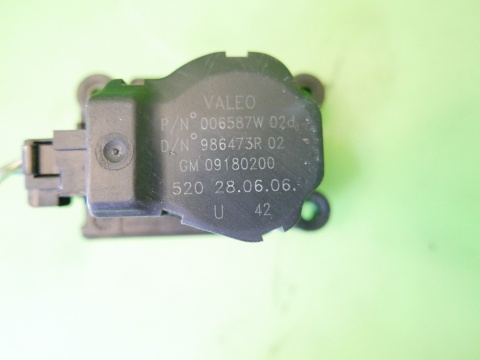 Silniczek nawiewu nagrzewnicy VALEO 09180200 OPEL VECTRA C FL 1.8 16V SEDAN 05-08