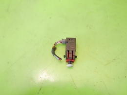 Czujnik światła stop stopu hamulca 55701395 OPEL VECTRA C FL 1.8 16V 05-08