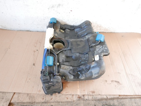 Zbiornik paliwa bak benzyna OPEL VECTRA C FL 1.8 16V SEDAN 05-08