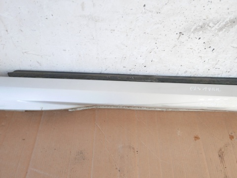 Listwa nakładka Zender na próg prawa 9270973 Z157 OPEL VECTRA C FL SEDAN 05-