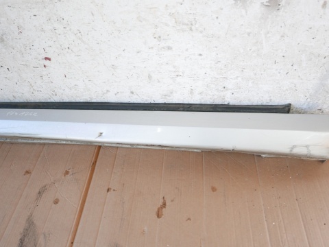 Listwa nakładka Zender na próg prawa 9270973 Z157 OPEL VECTRA C FL SEDAN 05-