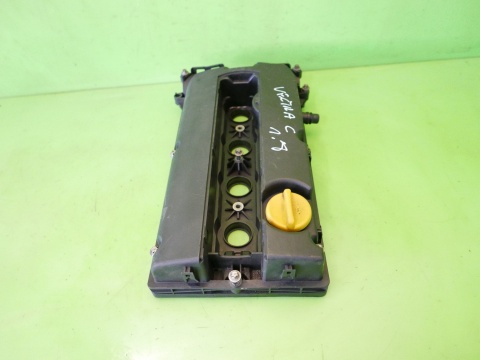 Pokrywa zaworów 55558673 OPEL VECTRA C FL 1.8 16V Z18XER 05-08