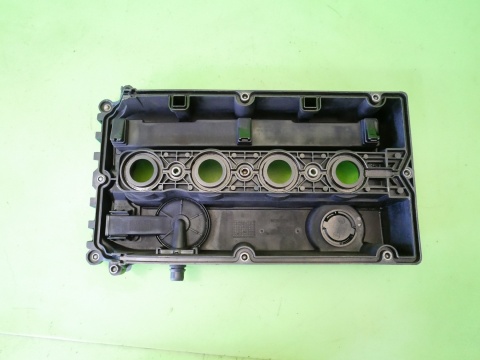 Pokrywa zaworów 55558673 OPEL VECTRA C FL 1.8 16V Z18XER 05-08