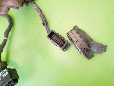 Wiązka instalacja drzwi przód lewa 13195853 OPEL VECTRA C FL 1.8 16V 05-08