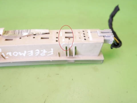 Lampka oświetlenie kabiny tył 04685928AA FIAT FREEMONT I 11-15
