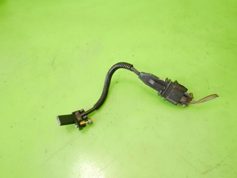 Czujnik położenia wału OPEL VECTRA C FL 1.8 16V Z18XER 05-08