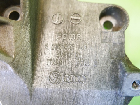 Mocowanie łapa alternatora 03G903143 VW TOURAN I 1T 2.0 TDI 03-06