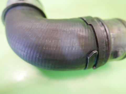 Rura wąż przewód powietrza turbiny 1K0145790C VW TOURAN I 1T 2.0 TDI 03-06