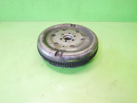 Sprzęgło dwumasowe kompletne LUK 324035510 VW TOURAN I 1T 2.0 TDI 03-06