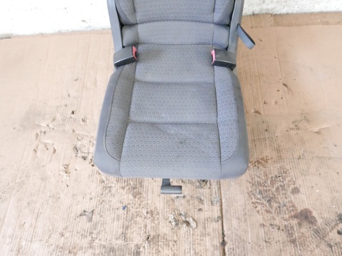 Fotel tył tylny środek środkowy VW TOURAN I 1T 2.0 TDI BKD 03-06