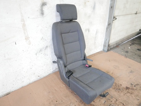 Fotel tył tylny środek środkowy VW TOURAN I 1T 2.0 TDI BKD 03-06