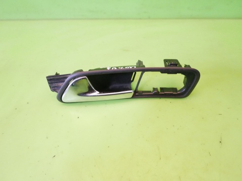 Klamka wewnętrzna przód lewa 1T1837113C VW TOURAN I 1T 2.0 TDI BKD 03-06