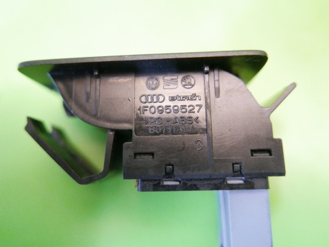 Przełącznik szyby przód prawy 1K0959851 VW TOURAN I 1T 2.0 TDI BKD 03-06