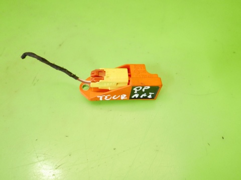 Czujnik uderzeniowy uderzenia przód prawy 1T0909606 VW TOURAN I 1T 2.0 TDI