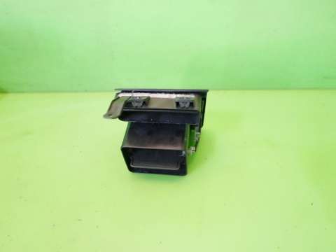 Kratka nawiewu przód przednia prawa 1T0819704A VW TOURAN I 1T