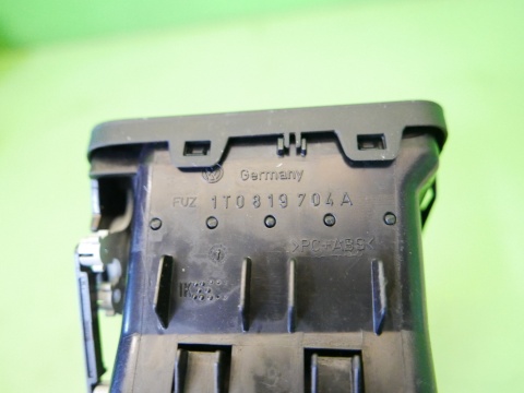 Kratka nawiewu przód przednia prawa 1T0819704A VW TOURAN I 1T