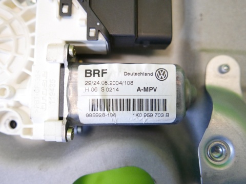 Mechanizm podnośnik szyby tył lewy 1T0839729H VW TOURAN I 1T