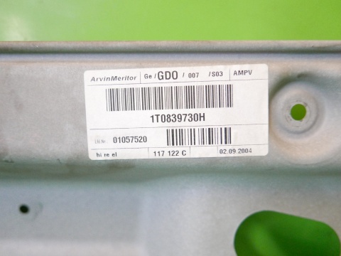 Mechanizm podnośnik szyby tył prawy 1T0839730H VW TOURAN I 1T