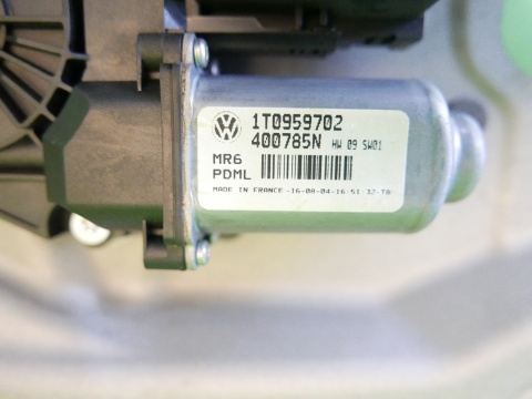 Mechanizm podnośnik szyby przód prawy 1T1837730AE VW TOURAN I 1T