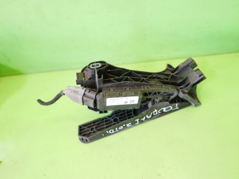 Potencjometr pedał gazu 1T1721503H 6PV008689-00 VW TOURAN I 1T 2.0 TDI 03-
