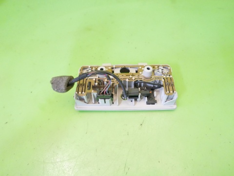 Lampka światło oświetlenia kabiny 3B0947105C VW TOURAN I 1T 2.0 TDI 03-