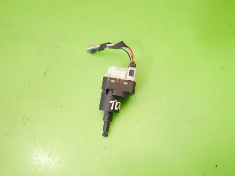 Czujnik świateł stop stopu VEMO V10-73-0158 VW TOURAN I 1T 2.0 TDI 03-06