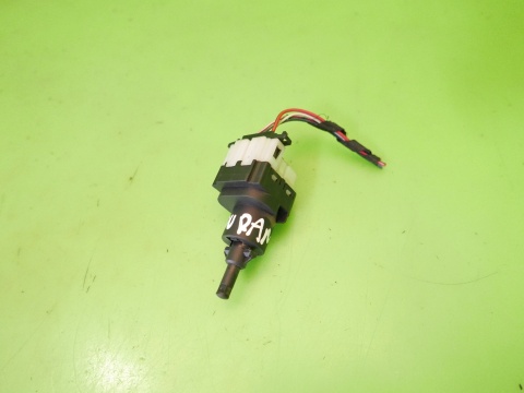 Czujnik świateł stop stopu VEMO V10-73-0158 VW TOURAN I 1T 2.0 TDI 03-06