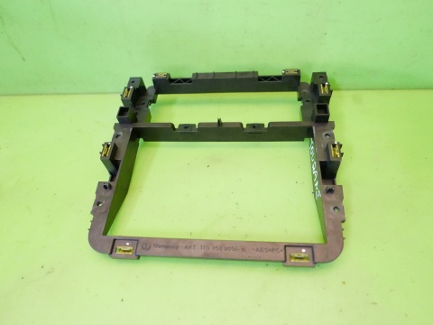 Ramka kokpitu deski rozdzielczej 1T0858005A VW TOURAN I 1T 2.0 TDI 03-06