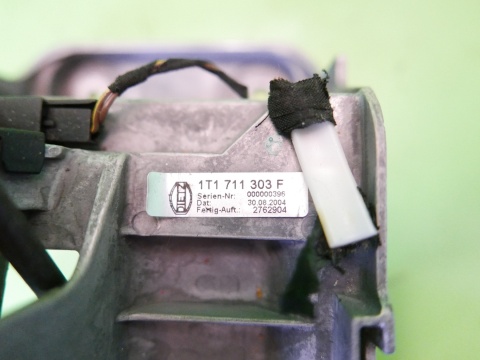 Lewarek dźwignia hamulca ręcznego 1T1711303F VW TOURAN I 1T 2.0 TDI 03-06