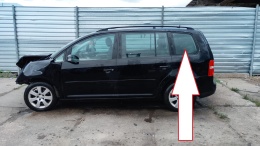 Szyba karoseryjna tył tylna lewa VW TOURAN I 1T 2.0 TDI 03-06
