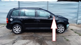 Szyba karoseryjna przód przednia prawa VW TOURAN I 1T 2.0 TDI 03-06