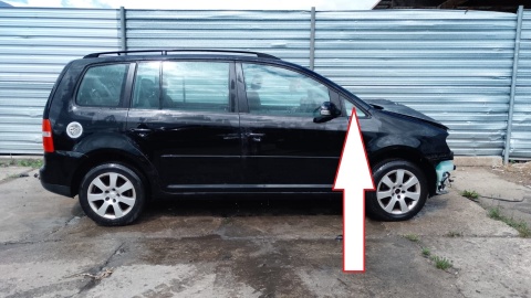 Szyba karoseryjna przód przednia prawa VW TOURAN I 1T 2.0 TDI 03-06
