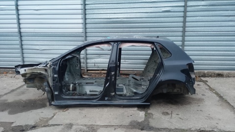 Błotnik lewy tył tylny poszycie LC9X VW POLO 6R V 5D HB 09-14